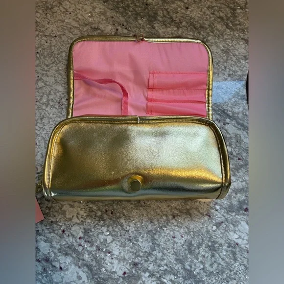 Juicy Couture Gold Women's Makeup Bag - Picture 4 of 15